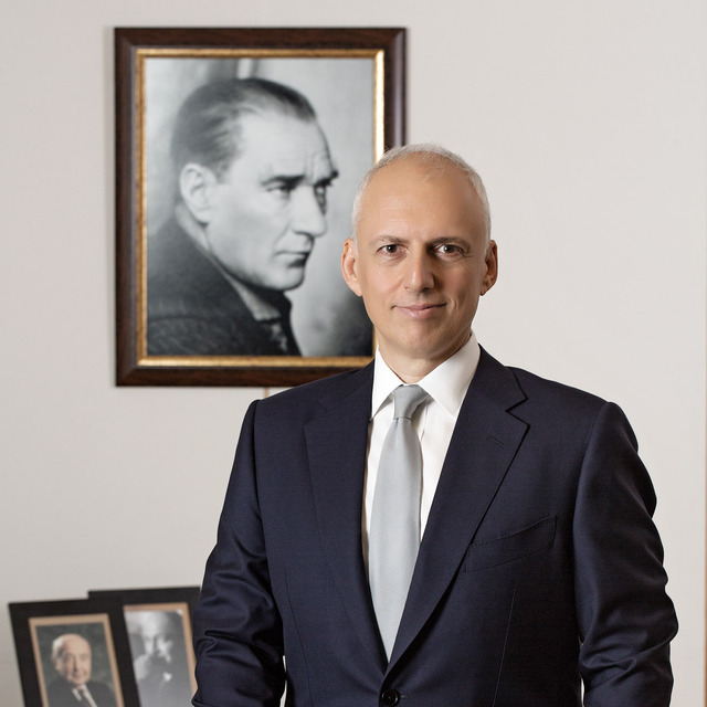 Yapı Kredi'den 9 ayda 37.8 milyar TL net kâr