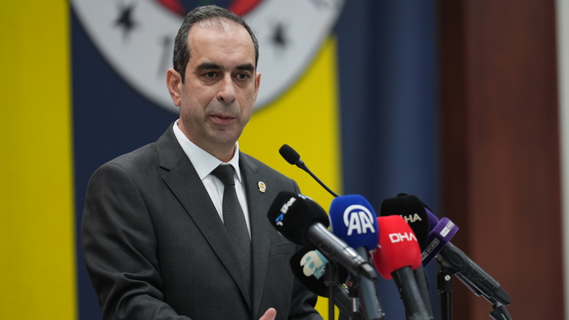 Fenerbahçe'nin Kalbinde Cumhuriyet Ruhu! Şikep Mosturoğlu'ndan Anlamlı Çıkış