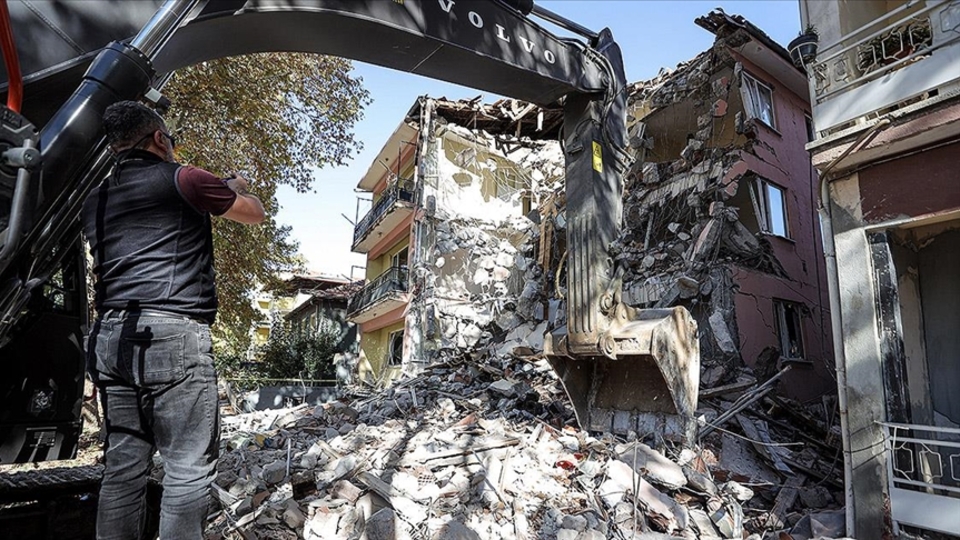 Sındırgı esnafından borç erteleme talebi