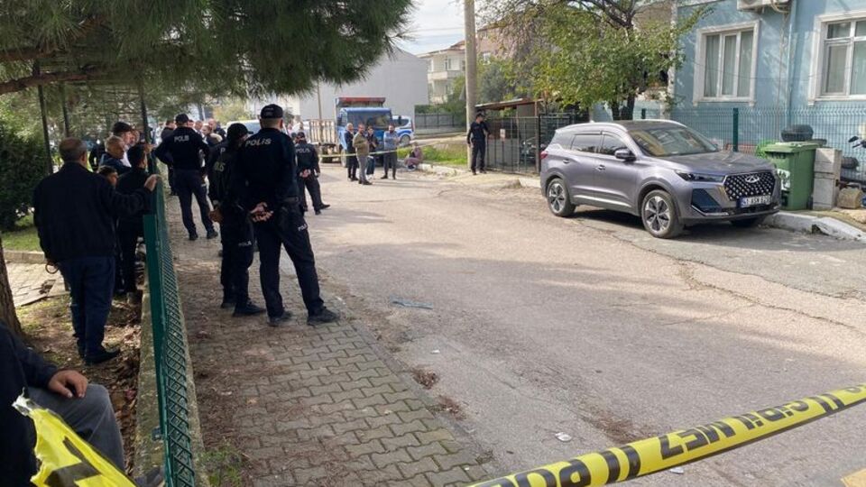 4 çocuk annesini vahşice öldürdü!