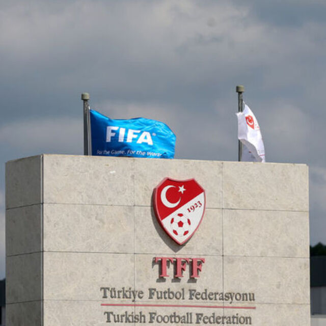 Kayserispor'da Benes'e 2 maç ceza!