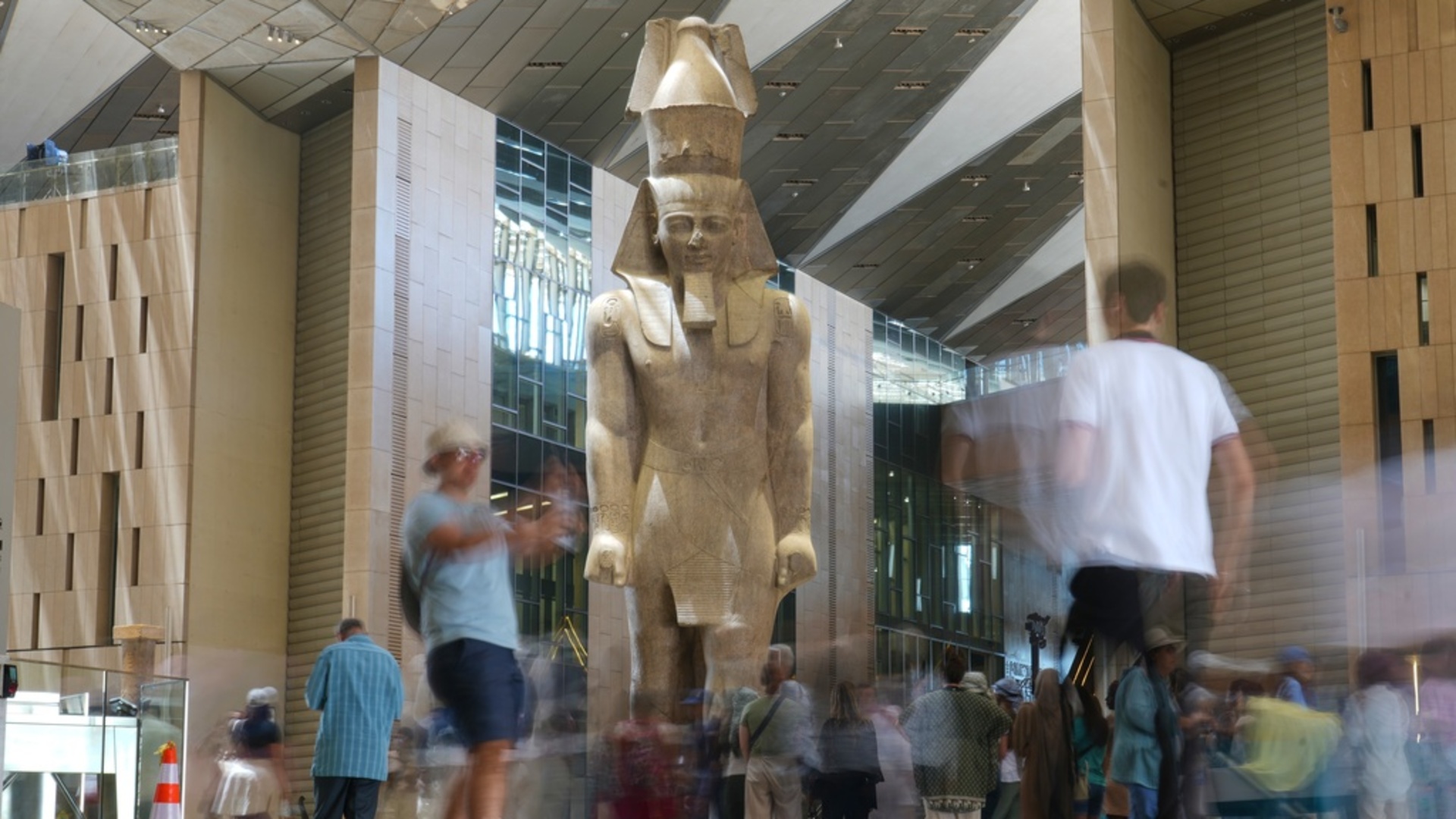 Kahire'de 1 milyar dolarlık dev müze, 20 yılın ard…