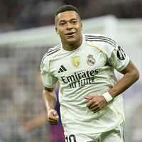 Mbappe, "Avrupa Altın Ayakkabı" ödülünü aldı!