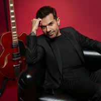 Kenan Doğulu'nun müziği tiyatro sahnesinde