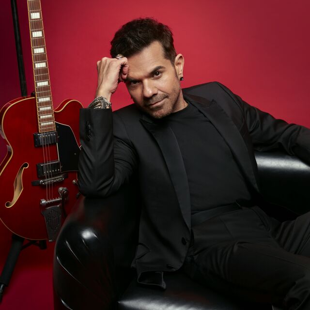 Kenan Doğulu'nun müziği tiyatro sahnesinde