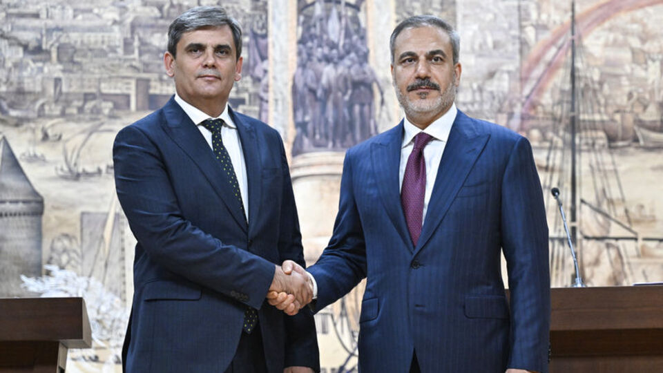 Bakan Fidan Karadağlı mevkidaşı ile görüştü