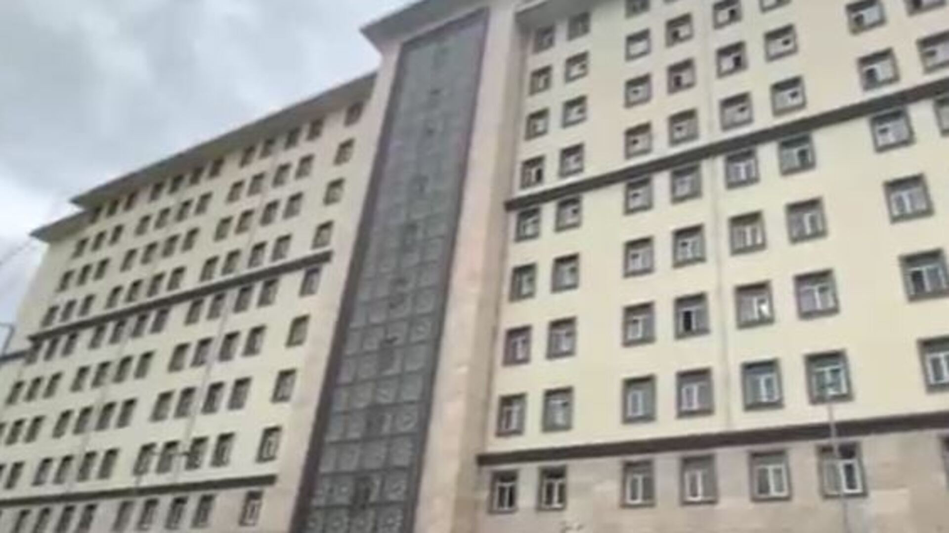Avcılar'da Kız Öğrenci Yurdunda Bıçaklar Çekildi! Kavga Korku Dolu Anlar Yaşattı