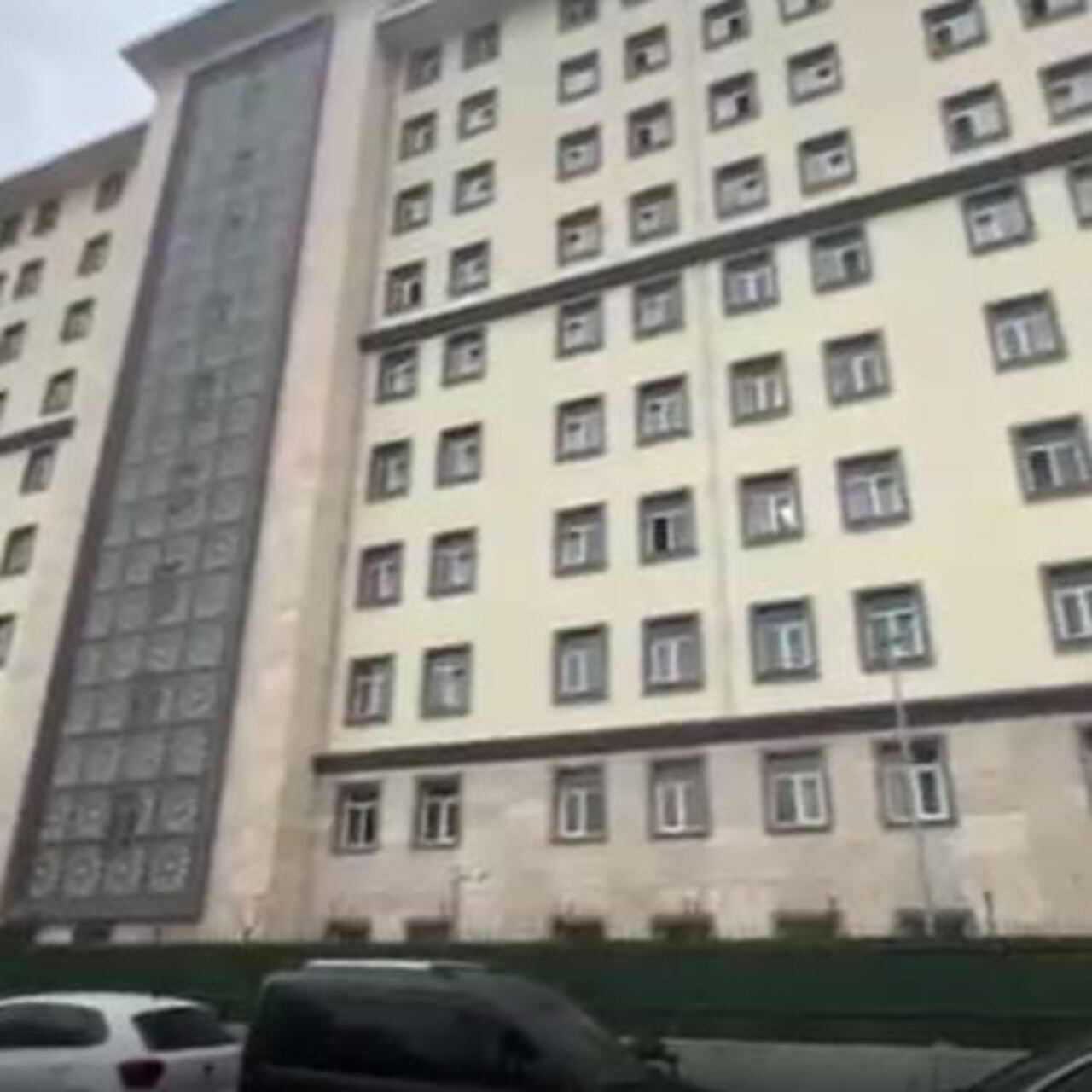 Kız öğrenci yurdunda bıçaklı kavga | Son Dakika