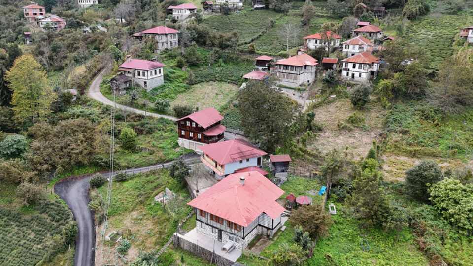 19. yüzyıldan kalma! Bu köydeki 15 ev tescilli