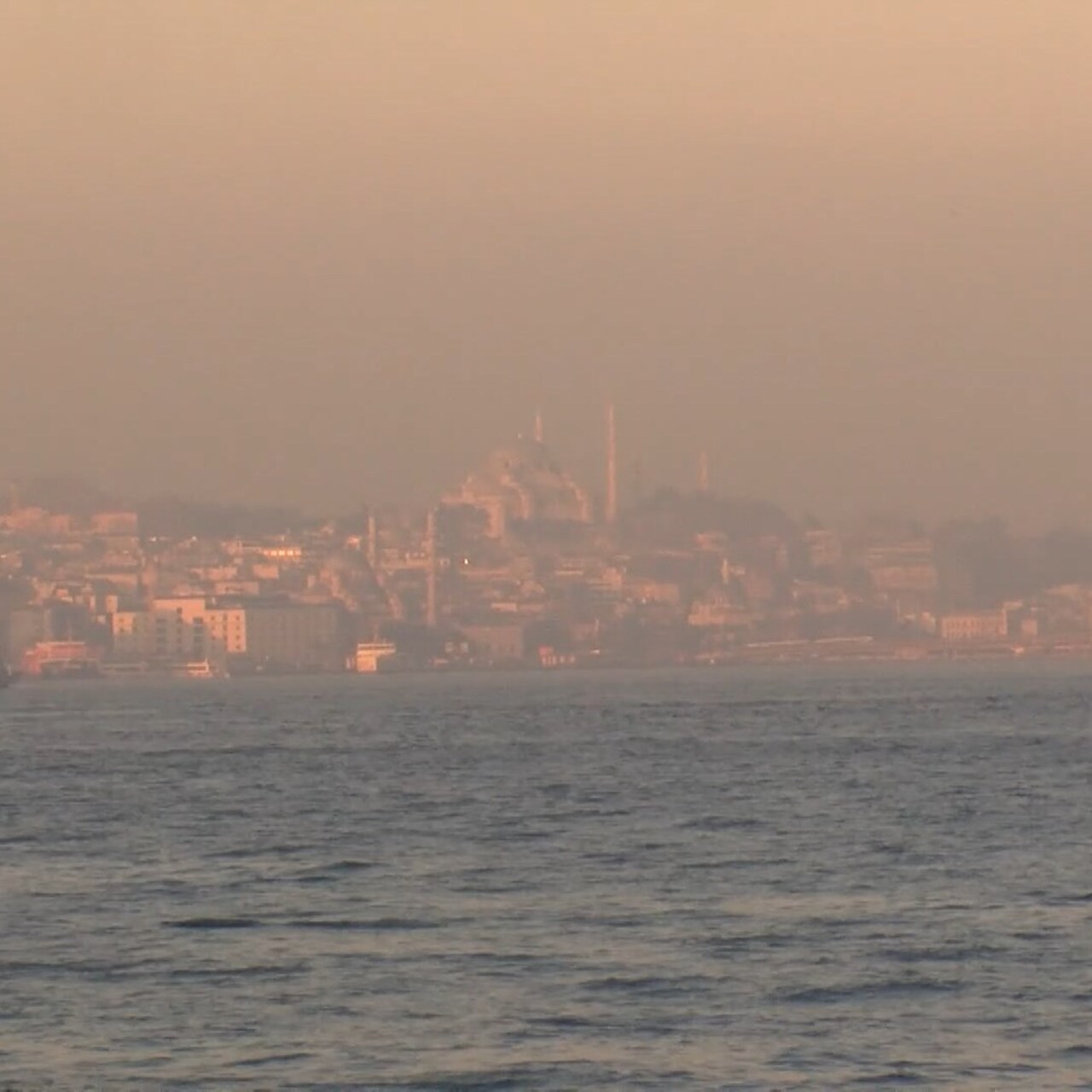 İstanbul'da sis etkisi