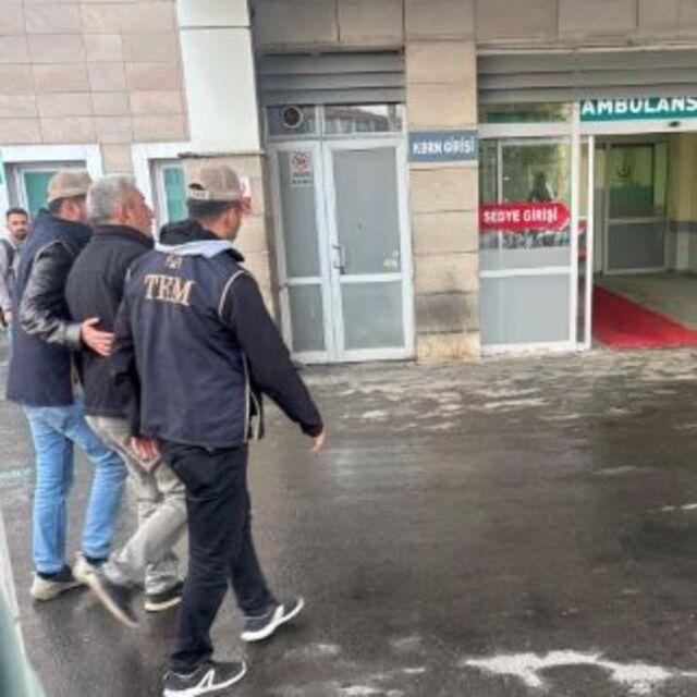 FETÖ'ye 31 ilde darbe! 50 tutuklama!