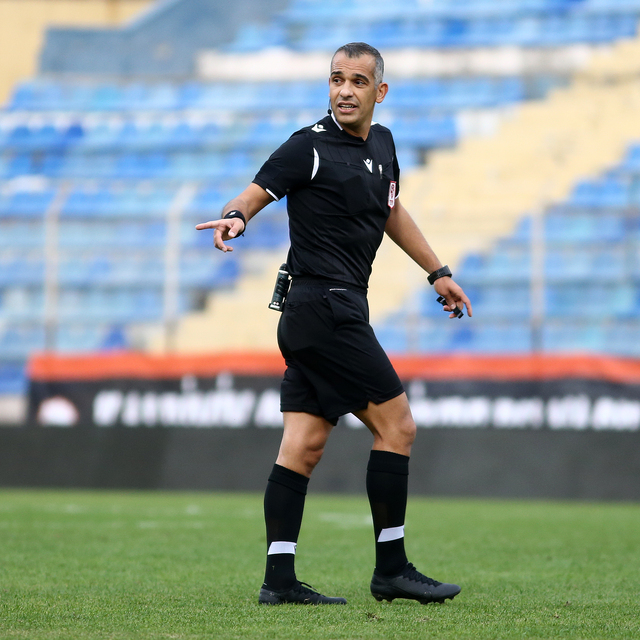 Dev maçın VAR hakemi belli oldu!