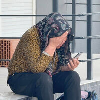 Anneyi kahreden ölüm! Evin önünde yıkıldı!