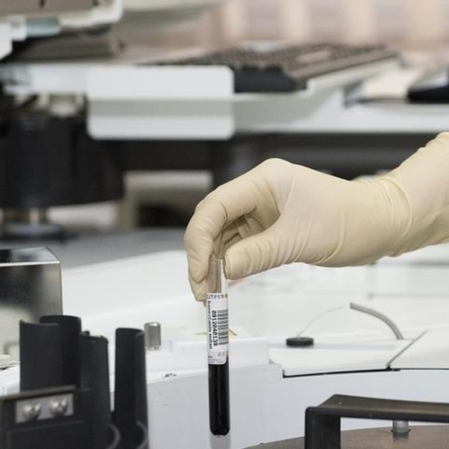 15 aylık bebeğin yemek borusundan pil ve Lego çıkarıldı