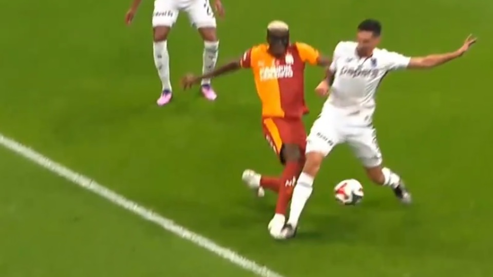 Galatasaray'da penaltı itirazı!