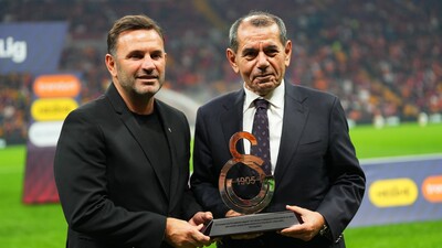 Okan Buruk'a 100. galibiyet plaketi verildi!