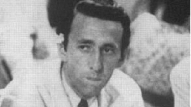 İki şair ve karanfil