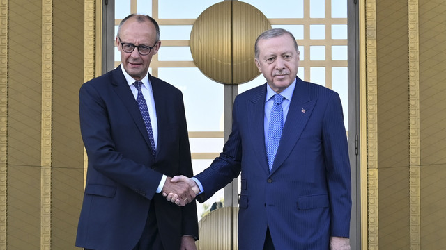 Merz'in bavulu Erdoğan'ın vicdanı