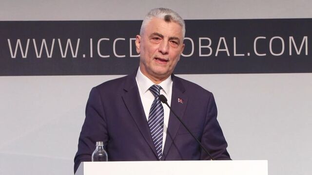 Bakan Bolat, "1. İslam İşbirliği Teşkilatı İş Liderleri Zirvesi"nin açılışında konuştu