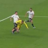 Fenerbahçe derbide penaltı bekledi!