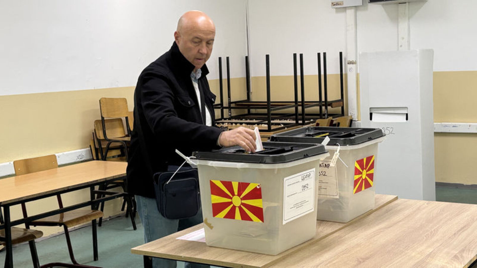 Makedonya'da Yerel Seçim Heyecanı: Sandıktan İlk Sonuçlar Akmaya Başladı!