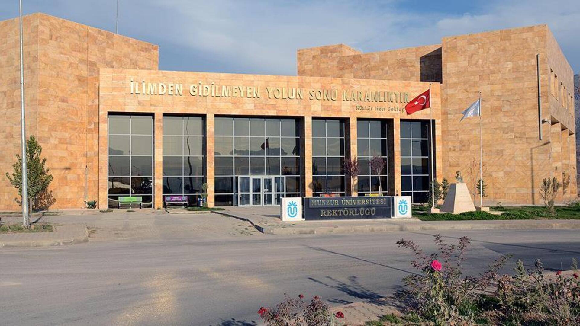 Munzur Üniversitesi Hangi Şehirde? İşte Tunceli'nin Akademik Kalbi Hakkında Merak Edilen Her Şey!