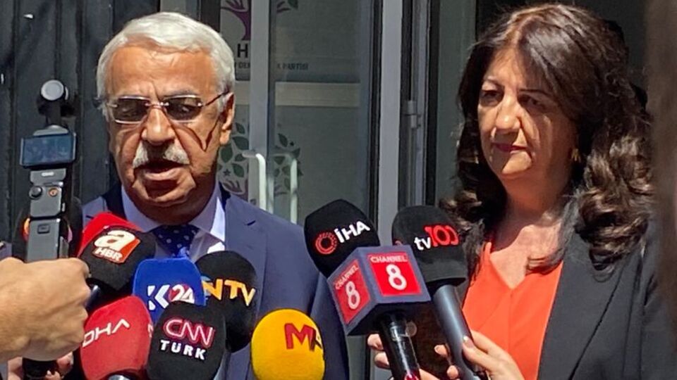 DEM Parti heyeti, İmralı'ya gitti