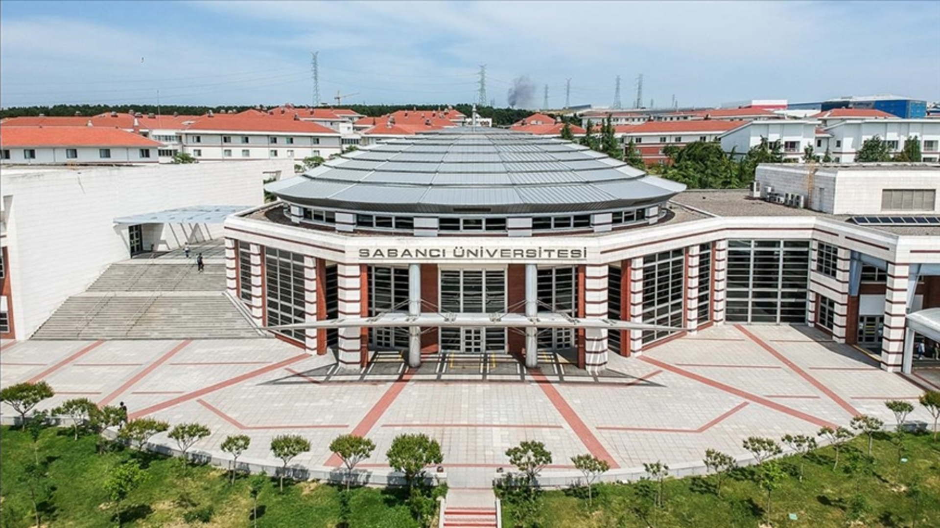 Sabancı Üniversitesi nerede? Sabancı Üniversitesi hangi şehirde, ilde?