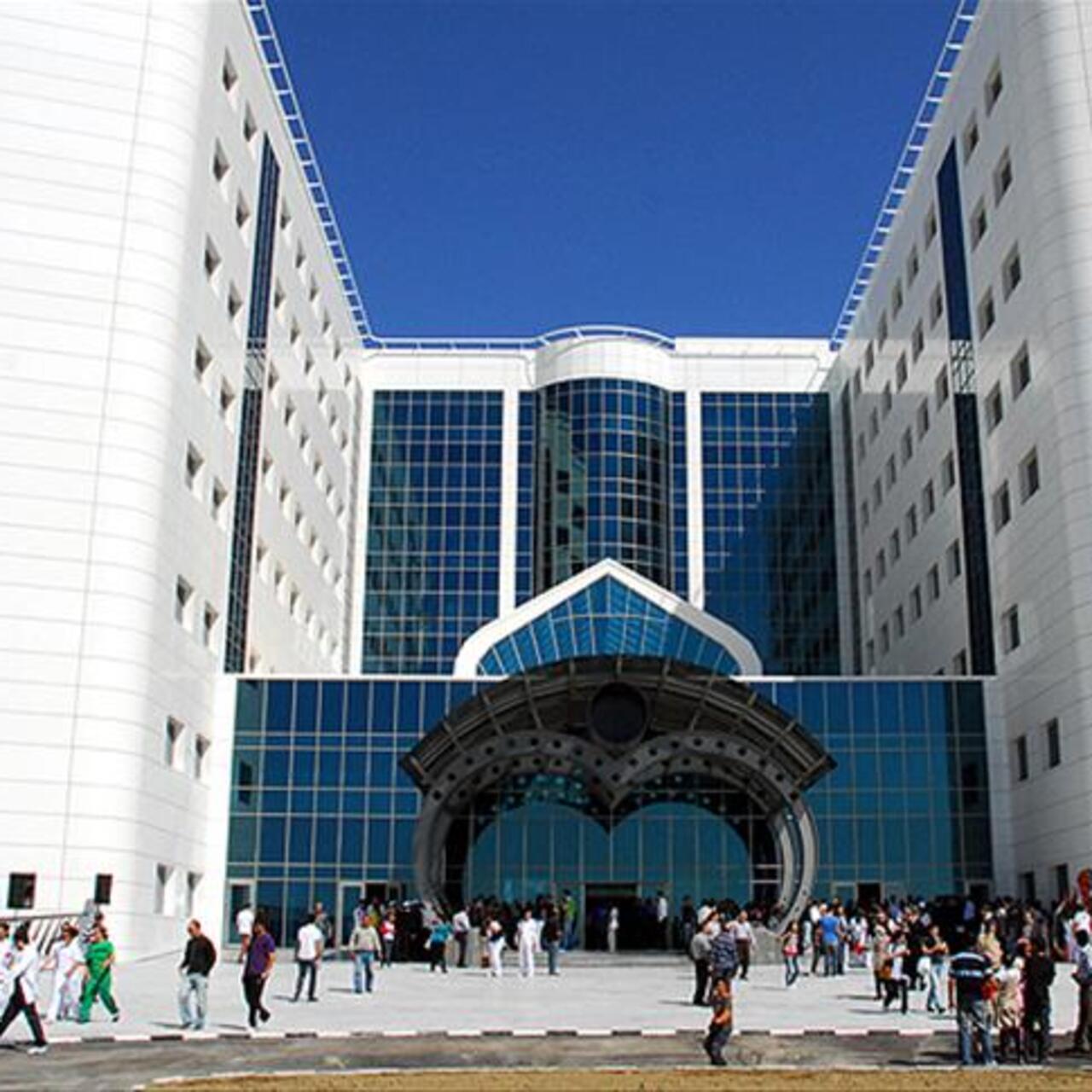 Yakın Doğu Üniversitesi nerede?
