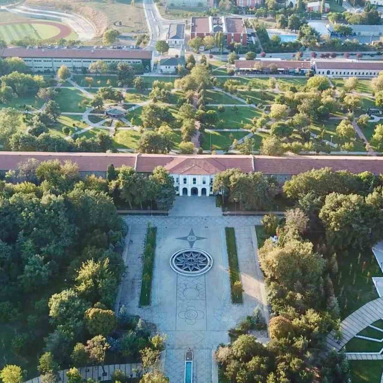 Yıldız Teknik Üniversitesi nerede?