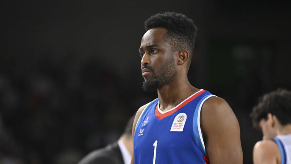 Anadolu Efes'te Beaubois ameliyat oldu!