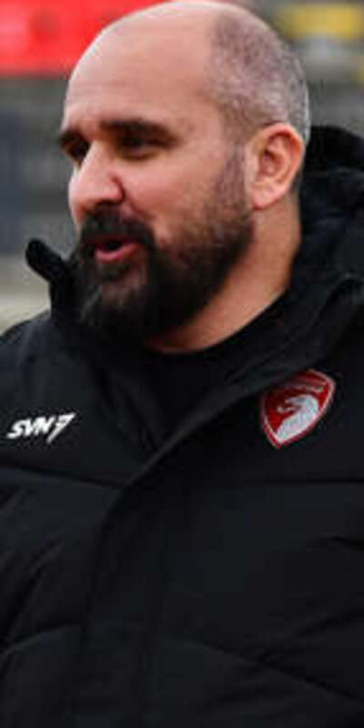 Maçta kalp krizi geçiren teknik direktör kurtarılamadı