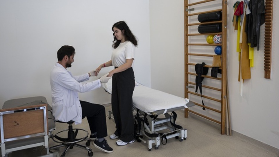 İnme geçirdi, azmiyle yeniden ayağa kalktı