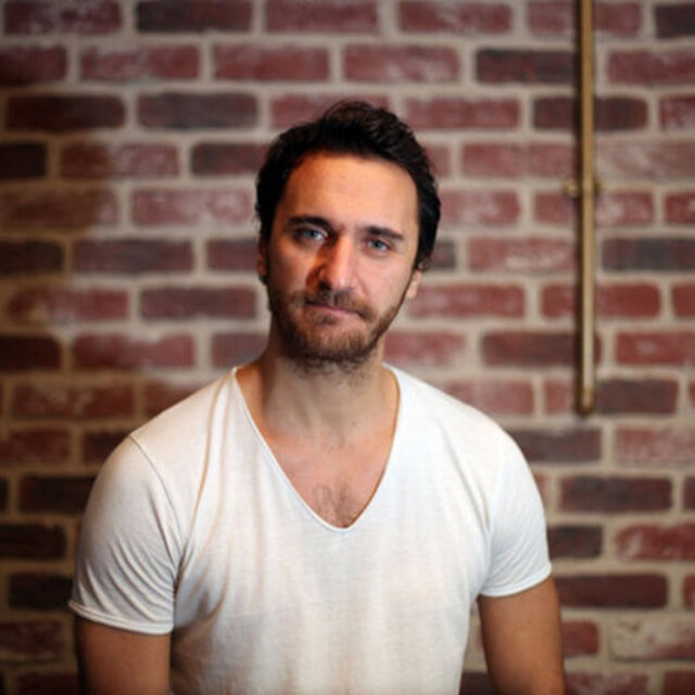 Fırat Çelik kimdir?