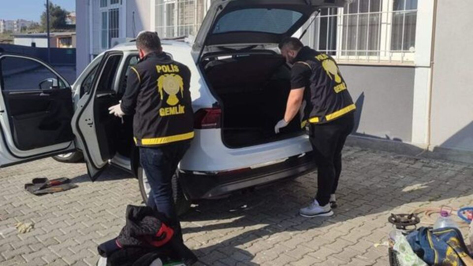 Araçtan 5 bin 526 uyuşturucu hap çıktı