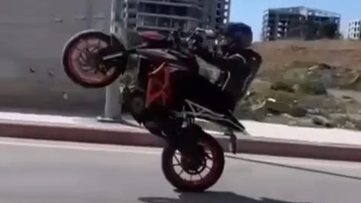 Şimdi de motosikletle makas! Ceza yağdı!