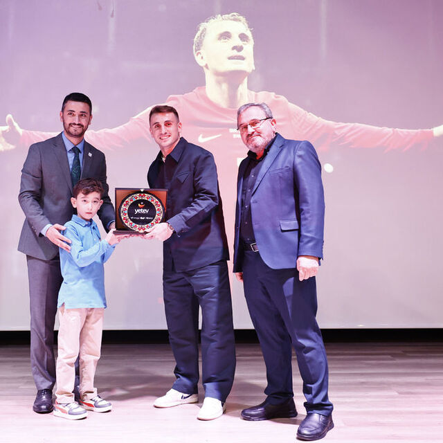 Kerem Aktürkoğlu'ndan küçük taraftara büyük jest!