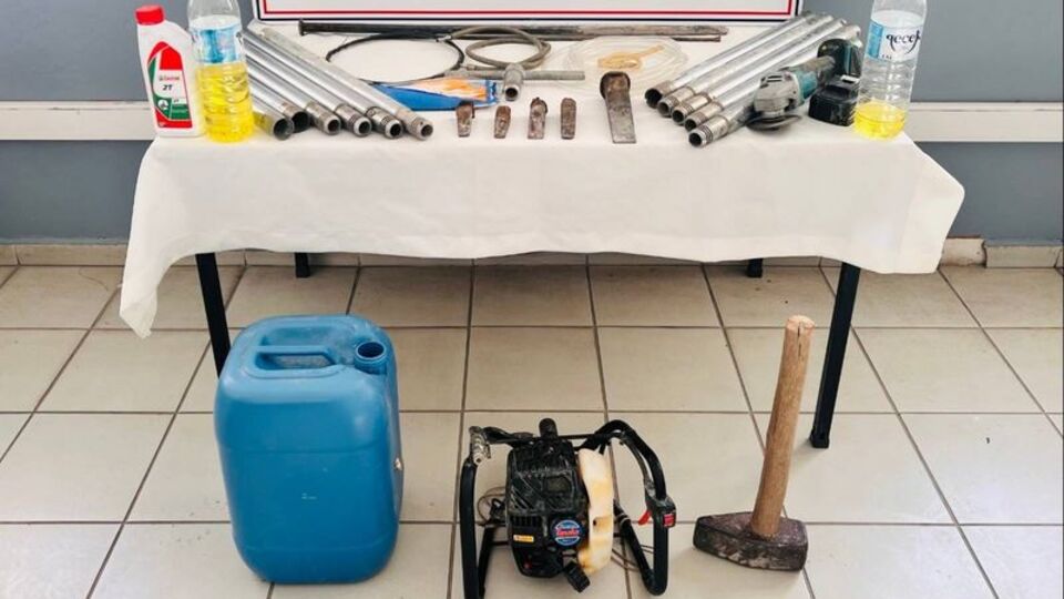 Kaçak kazı yapan 7 şüpheliye suçüstü