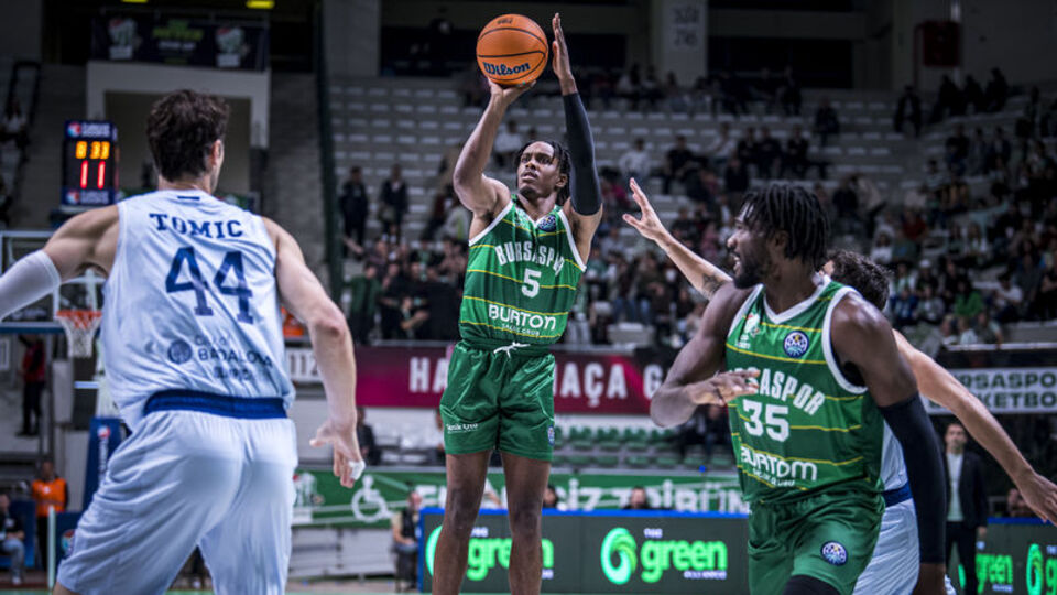 Bursaspor Basketbol evinde kaybetti!