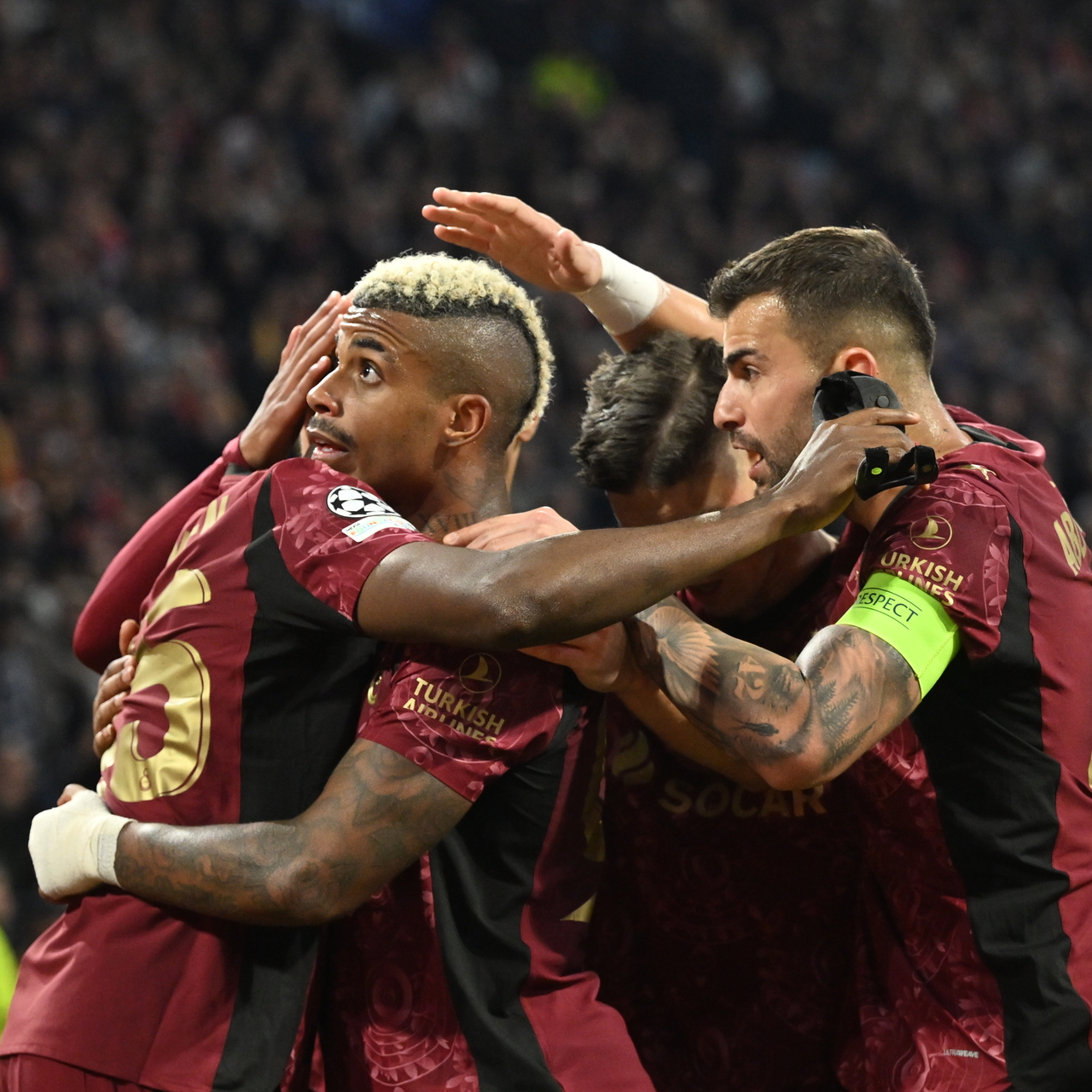 Cimbom, Hollanda'da ilki yaşadı!