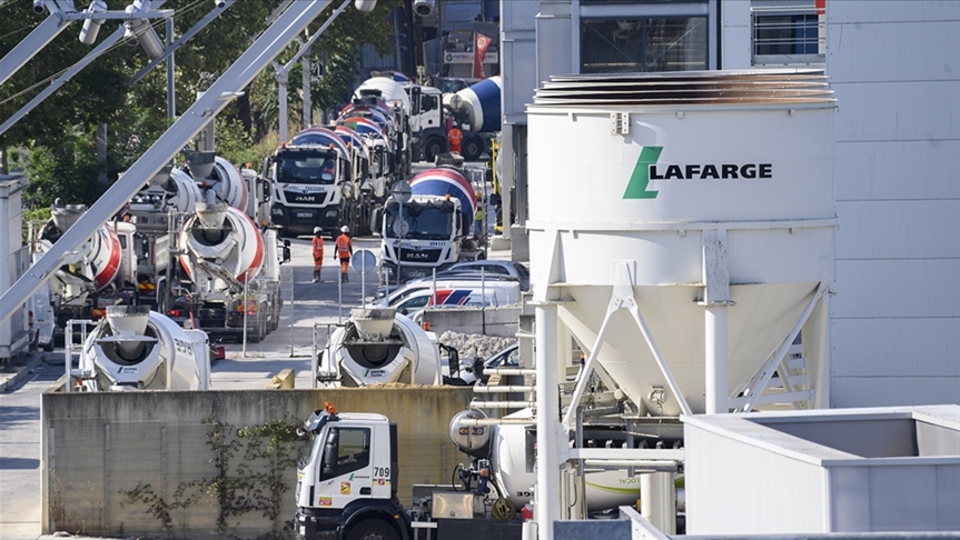 Lafarge'ın yargılandığı dava ertelendi