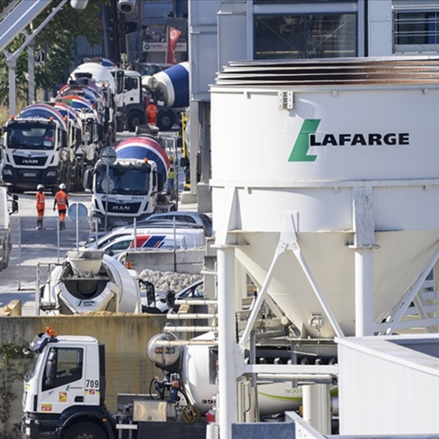 Lafarge'ın yargılandığı dava ertelendi