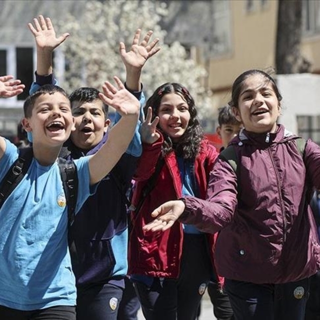 Okullar ara tatile giriyor