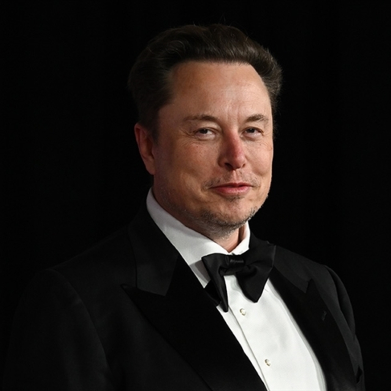 Tesla hissedarlarından Elon Musk'ın paketine onay