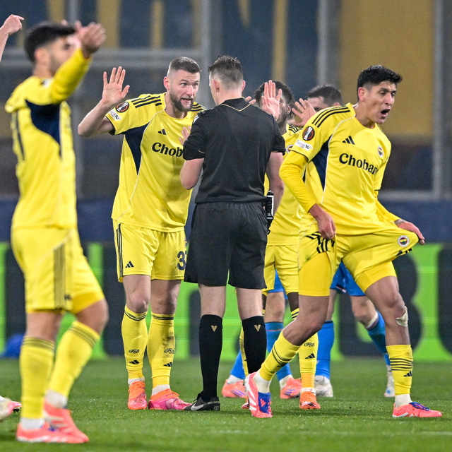 "Korkaklık, eyyam, skandal!"