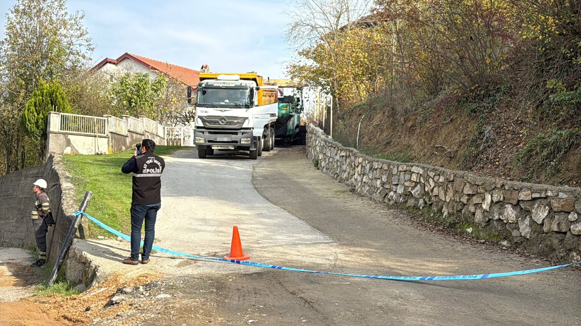 İnanılmaz ölüm! Damper elektrik tellerine çarptı! | Son dakika haberleri