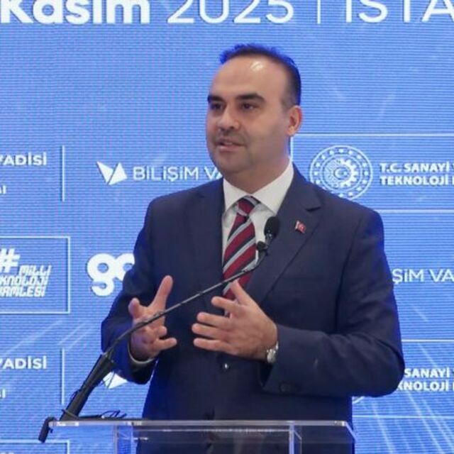Bakan Kacır: Türkiye 310 bin kişilik dev bir AR-GE insan kaynağı ordusuna sahip