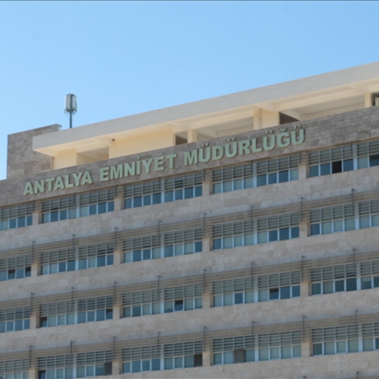 Antalya Büyükşehir Belediyesi soruşturmasında 2 tutuklama