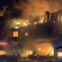 Adana'da hırdavat dükkanında yangın çıktı