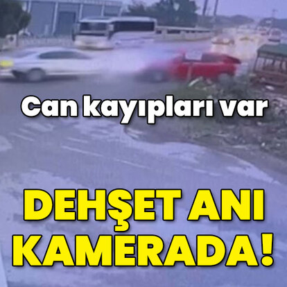 2 kadın hayatını kaybetti, 4 yaralı! Kahreden kaza kamerada!